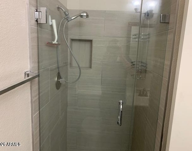 442 W El Freda Road - Photo Thumbnail 7