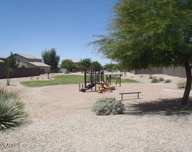 28233 N Chalcocite Street - Photo Thumbnail 17
