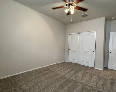 28233 N Chalcocite Street - Photo Thumbnail 10