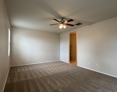 28233 N Chalcocite Street - Photo Thumbnail 6