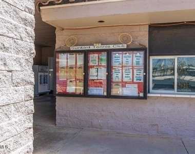 1864 E Augusta Avenue - Photo Thumbnail 24