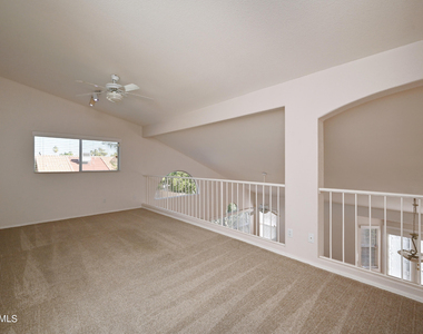 5730 E Gelding Drive - Photo Thumbnail 22