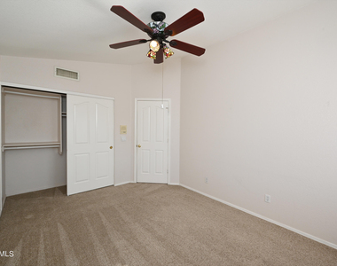 5730 E Gelding Drive - Photo Thumbnail 29