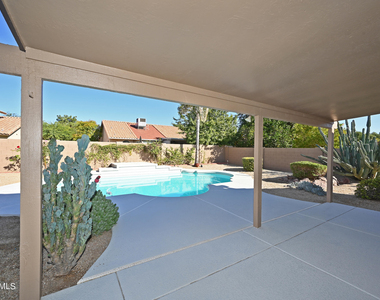 5730 E Gelding Drive - Photo Thumbnail 42