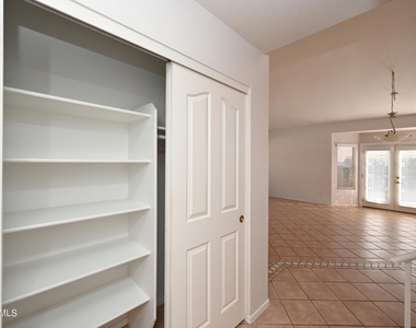 5730 E Gelding Drive - Photo Thumbnail 20