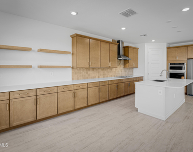 9817 S 12th Street - Photo Thumbnail 15