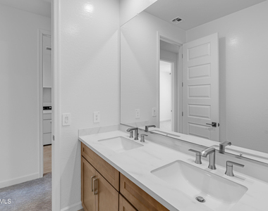 9817 S 12th Street - Photo Thumbnail 37