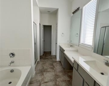1120 Sheldon Drive - Photo Thumbnail 18