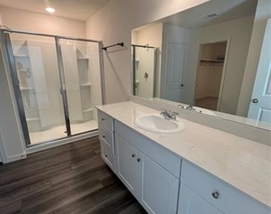 1806 Washington Street - Photo Thumbnail 12