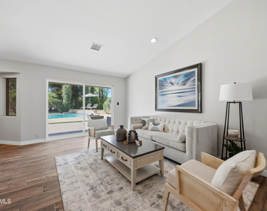 10432 W Avalon Drive - Photo Thumbnail 9