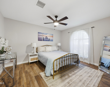 10432 W Avalon Drive - Photo Thumbnail 53