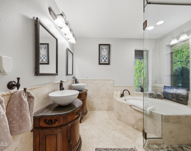 10432 W Avalon Drive - Photo Thumbnail 40