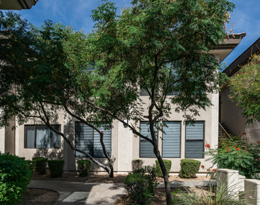 6900 E Princess Drive - Photo Thumbnail 22