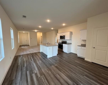 1710 Washington Street - Photo Thumbnail 6