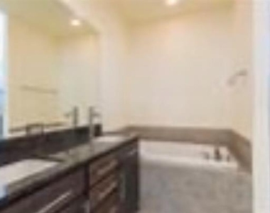 4311 Hartford Street - Photo Thumbnail 7