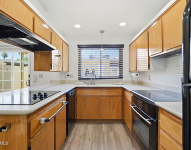 3937 S Mill Avenue - Photo Thumbnail 11