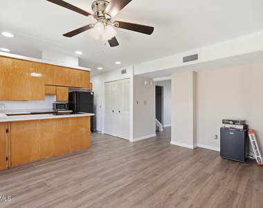 3937 S Mill Avenue - Photo Thumbnail 9