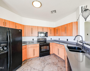 14250 W Wigwam Boulevard - Photo Thumbnail 11