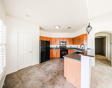 14250 W Wigwam Boulevard - Photo Thumbnail 12