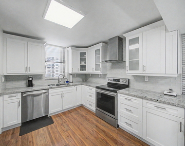 18181 Ne 31st Court - Photo Thumbnail 9