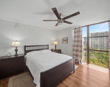 18181 Ne 31st Court - Photo Thumbnail 11