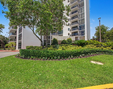 18181 Ne 31st Court - Photo Thumbnail 1