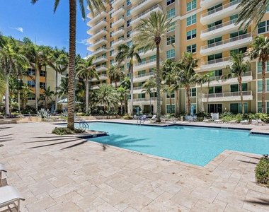 625 Casa Loma Boulevard - Photo Thumbnail 13
