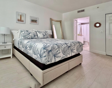 625 Casa Loma Boulevard - Photo Thumbnail 5