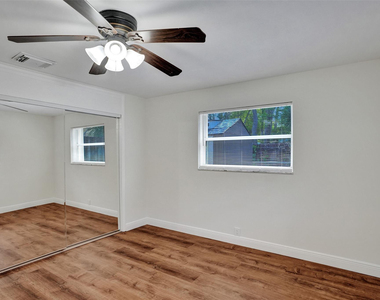 4240 Nw 21st Avenue - Photo Thumbnail 6