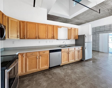 200 E Dania Beach Boulevard - Photo Thumbnail 1