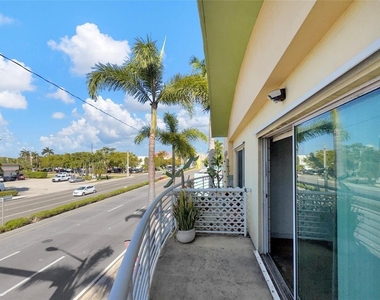 200 E Dania Beach Boulevard - Photo Thumbnail 13