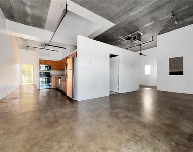 200 E Dania Beach Boulevard - Photo Thumbnail 3