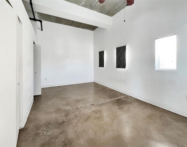 200 E Dania Beach Boulevard - Photo Thumbnail 9
