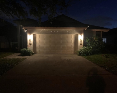 4080 Sea Grape Circle - Photo Thumbnail 7
