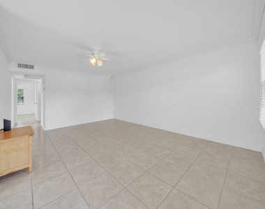 169 Suffolk E - Photo Thumbnail 11