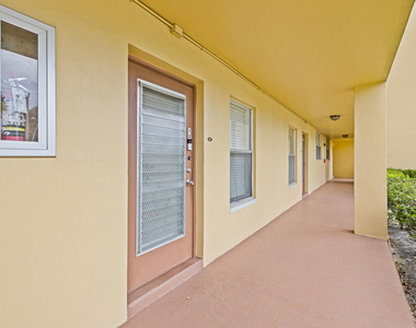 6300 Nw 62nd Street - Photo Thumbnail 18
