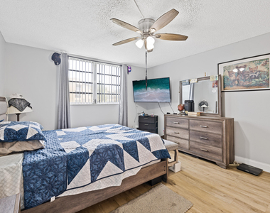 6300 Nw 62nd Street - Photo Thumbnail 13