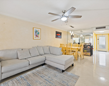6300 Nw 62nd Street - Photo Thumbnail 8