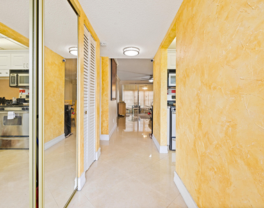 6300 Nw 62nd Street - Photo Thumbnail 17