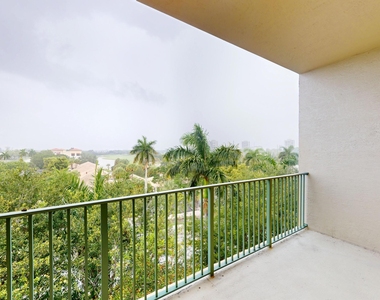 1610 Presidential Way - Photo Thumbnail 27