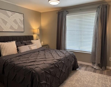 1478 Se Larkwood Circle - Photo Thumbnail 10