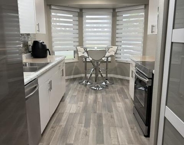 1478 Se Larkwood Circle - Photo Thumbnail 6