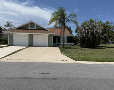 1478 Se Larkwood Circle - Photo Thumbnail 1