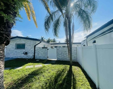 2531 Gulfstream Lane - Photo Thumbnail 8