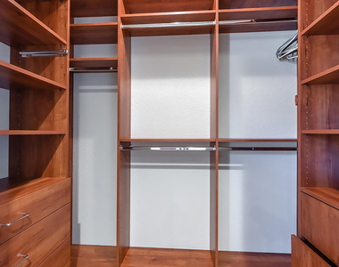 2502 Nw 4th Street - Photo Thumbnail 7