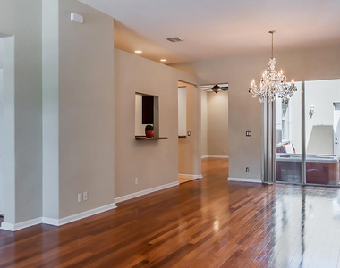 2502 Nw 4th Street - Photo Thumbnail 13