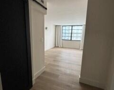 2780 Ne 183rd Street - Photo Thumbnail 10