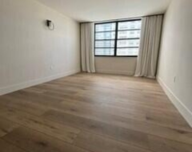 2780 Ne 183rd Street - Photo Thumbnail 12