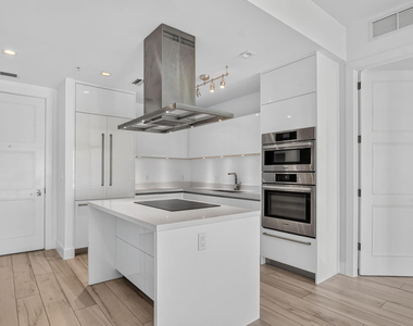 155 E Boca Raton Road - Photo Thumbnail 1