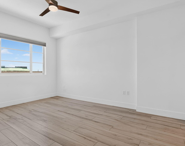 155 E Boca Raton Road - Photo Thumbnail 21